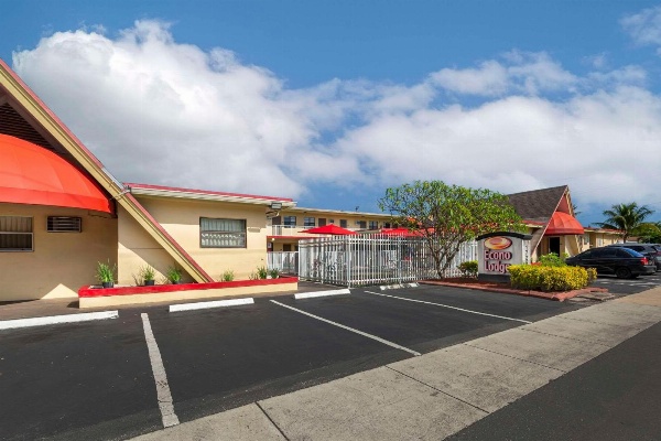 Econo Lodge Hollywood - Ft Lauderdale International Airport image 1