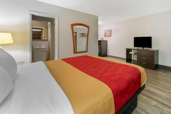Econo Lodge Hollywood - Ft Lauderdale International Airport image 17
